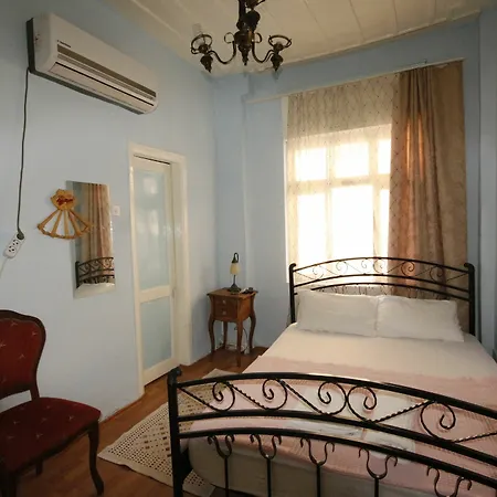 Ugurlu Butik * Ayvalik